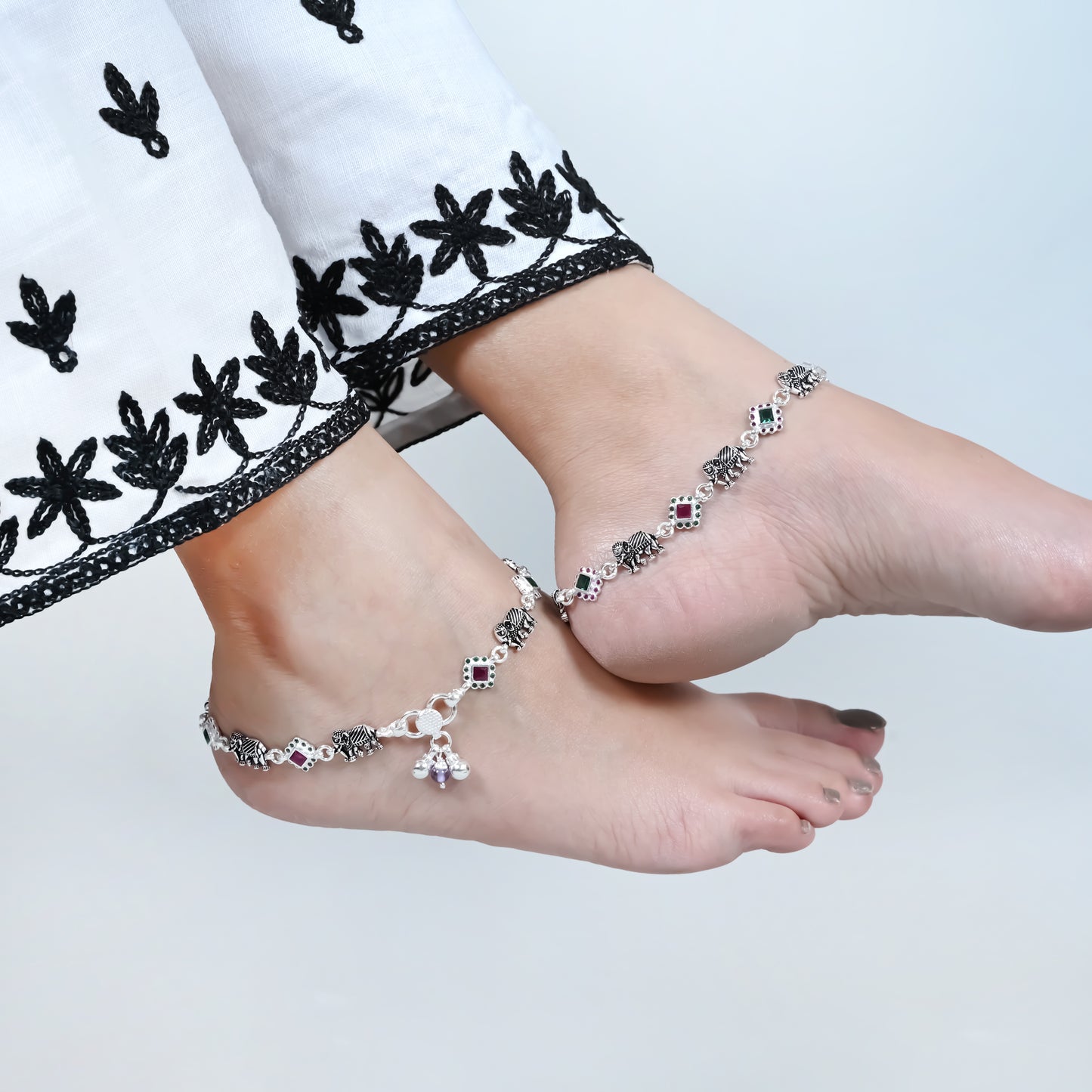 Stylish Silver Anklet with Elephant Bud Links and Diamond Accents