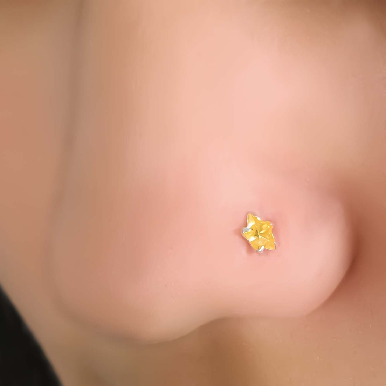 Elegant Silver Nosepin, Yellow Stone Accent