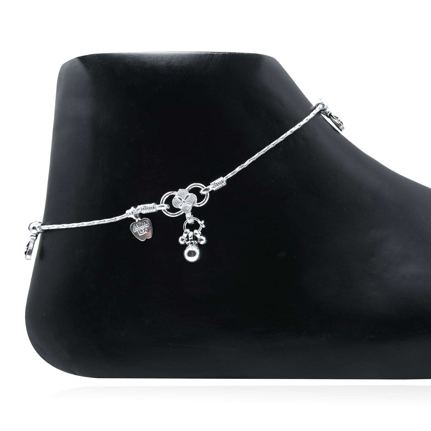 Beautiful Silver Buds on Lightweight Anklet – Stylish and Elegant Look