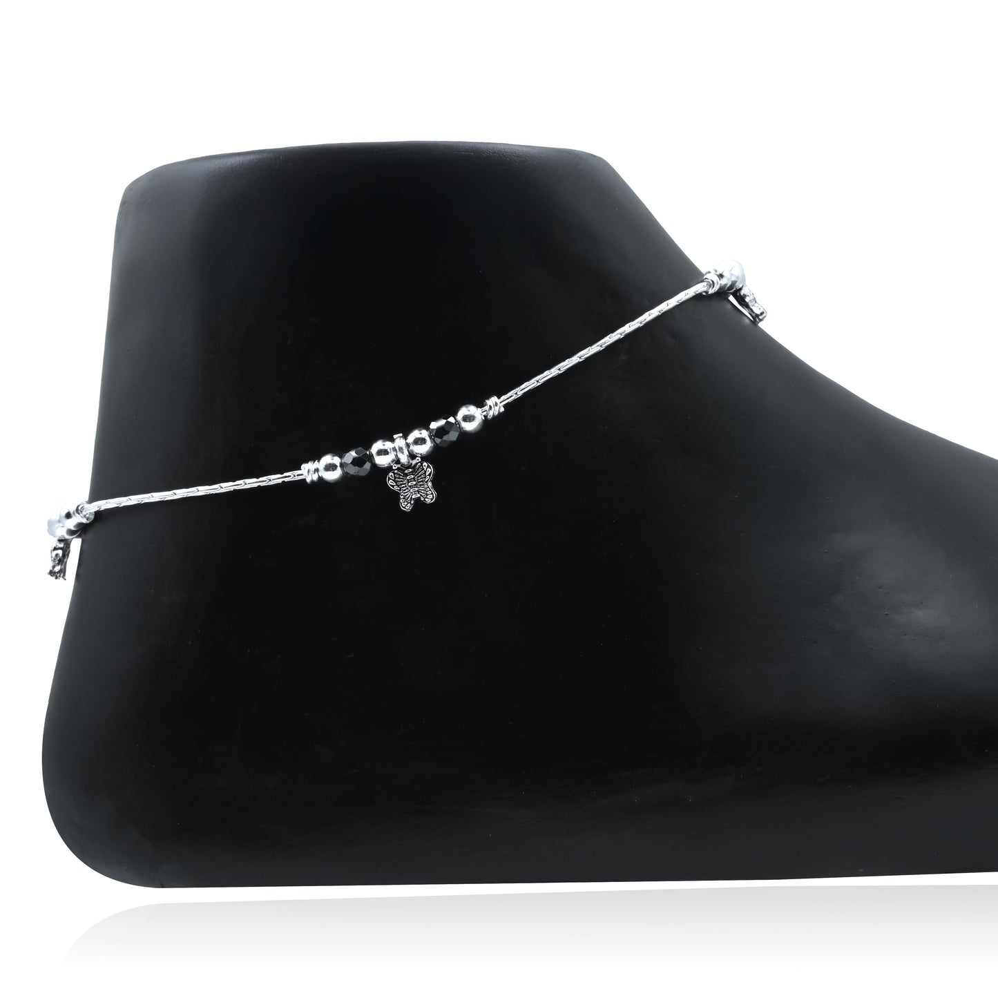 Silver Lightweight Anklet with Black Moti – Trendy and Elegant Design