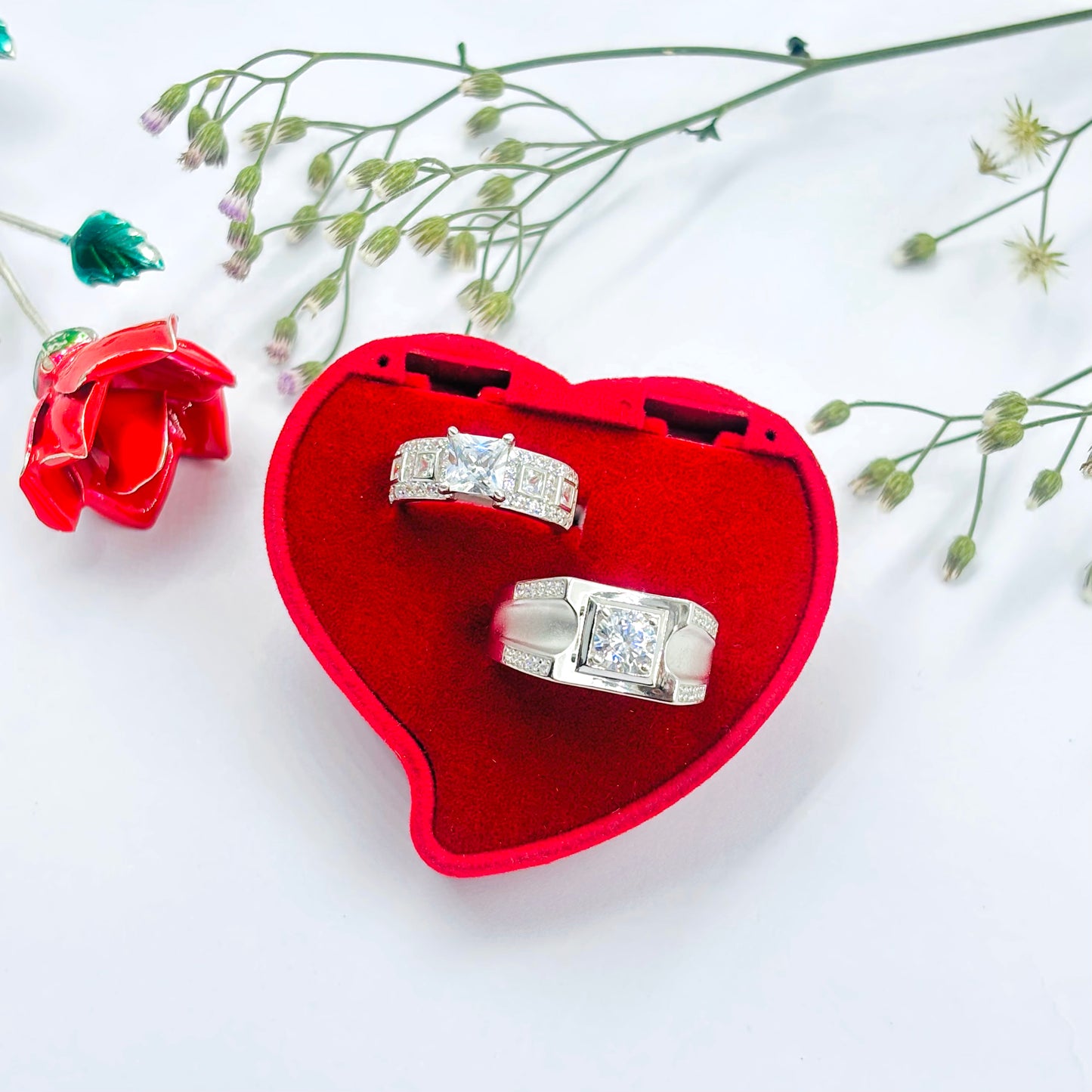 Unique Silver Couple Rings, Centered with a Radiant White Stone.