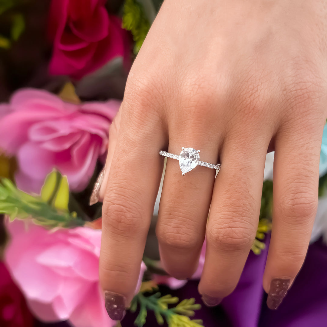 Drop-Shaped Stone Silver Ring